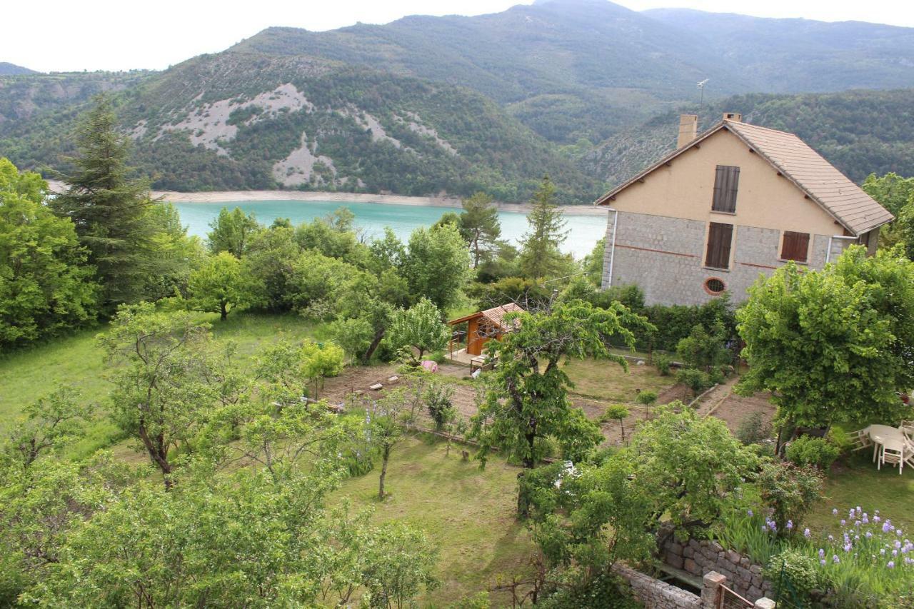 Location Vacances 5 Place Des Moulieres Saint-Julien-du-Verdon Luaran gambar