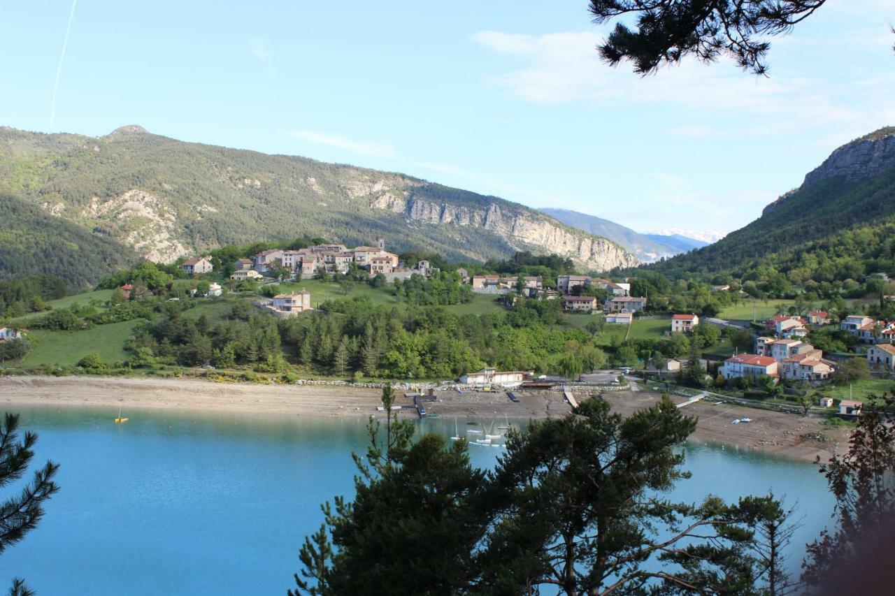 Location Vacances 5 Place Des Moulieres Saint-Julien-du-Verdon Luaran gambar